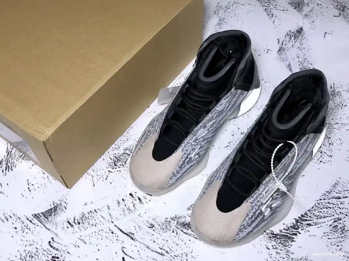 Adidas Basketball EG1535 Yeezy Quantum 0526